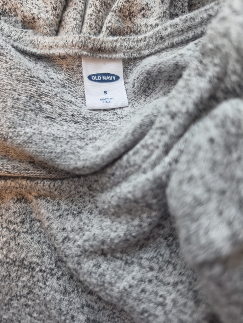 Old Navy Gray Marled Long-Sleeve Crewneck Top - Picture 3 of 3